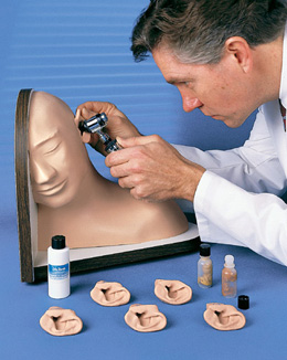 ���șz��ģ�M